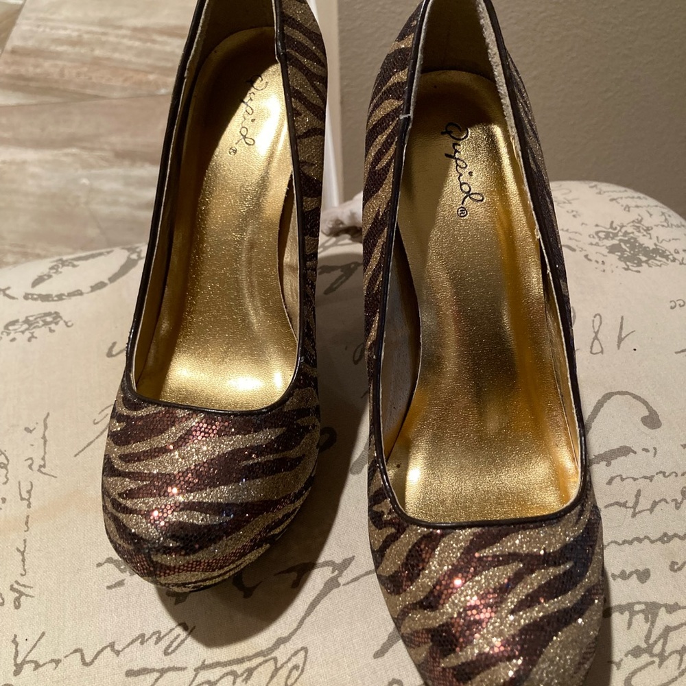 Qupid sparkly gold, and bronze stilettos - Picture 7 of 11